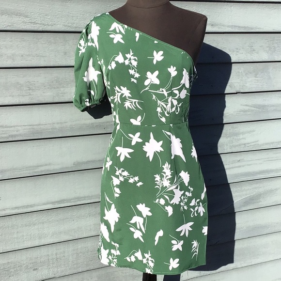 NWT SHEIN Green/White Floral One Shoulder Puff Sleeve Dress Small - Picture 3 of 9